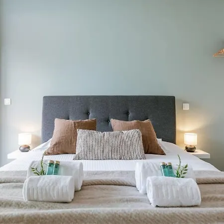 Huswell - Modern For Up To Five People Appartement Oostende