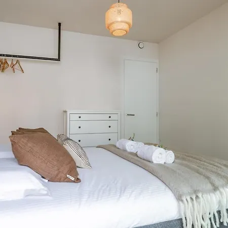 Huswell - Modern For Up To Five People Appartement *