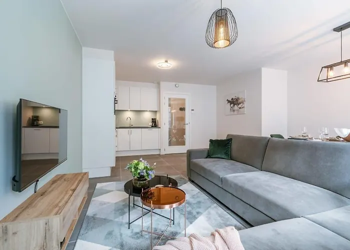 Huswell - Modern For Up To Five People Oostende