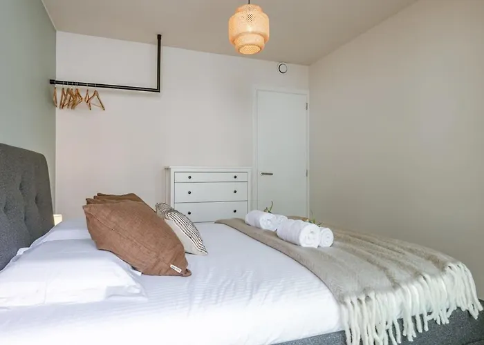 Huswell - Modern For Up To Five People Appartement *