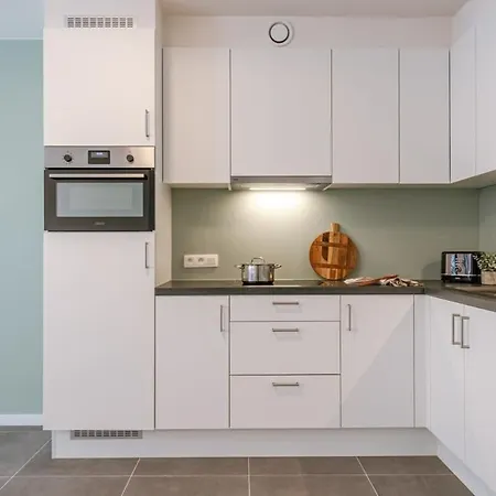 Апартаменти Huswell - Modern For Up To Five People Остенде